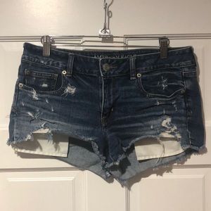 AE “Shortie” Shorts Medium Wash